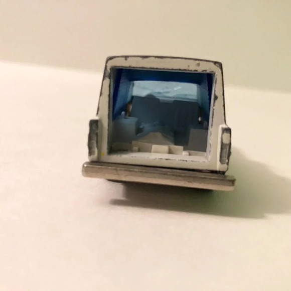 Vintage Majorette Ambulance No 269 Made in France Diecast  Missing Doors - Picture 8 of 12